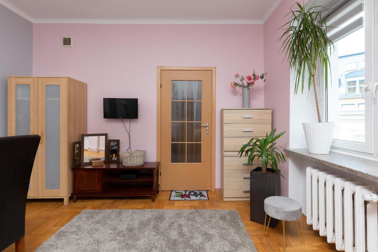 Metro Politechnika Studio Konstytucji By Renters Apartment Warsaw