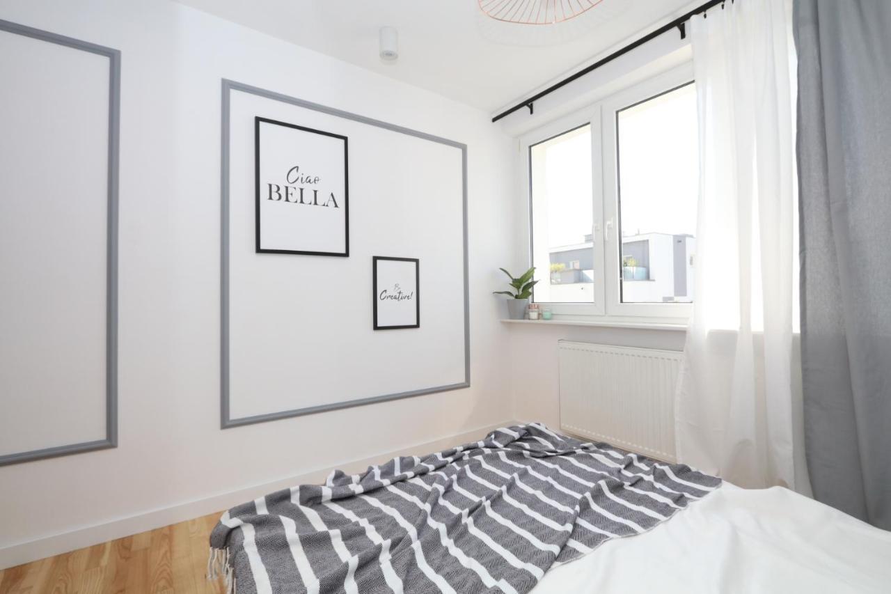 Romaszewskiego Zoliborz Bedroom Pokoj Metro Homestay *