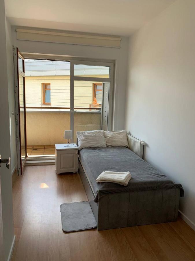 Casa de hóspedes Comfortable In The Apartament On Aleja Wilanowska 5 *