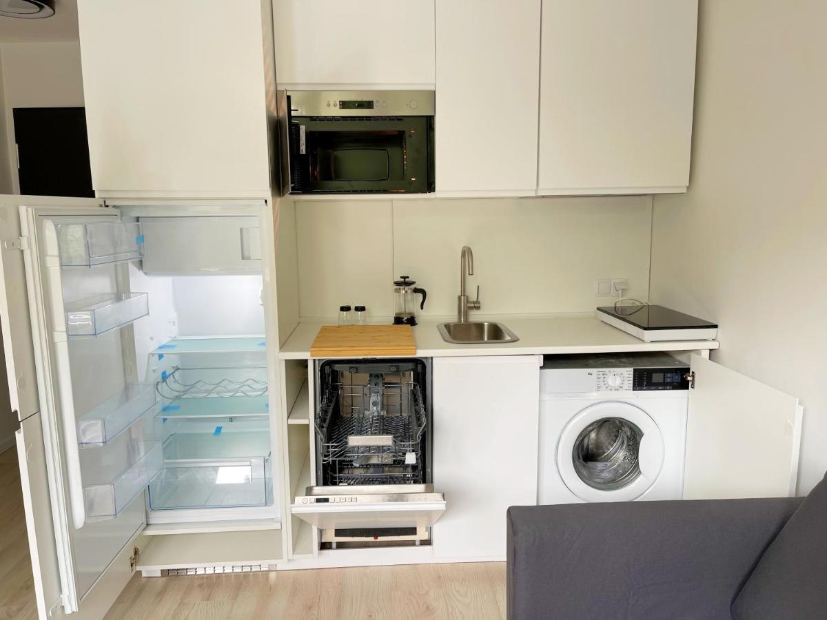 Batorego 18 - White - 450m Stacja Metra Pola Mokotowskie, 800m Biblioteka Narodowa, 20m Piekny Park Pola Mokotowskie, 800m Do Sgh - Wifi - Smart Tv - Good * Warszawa