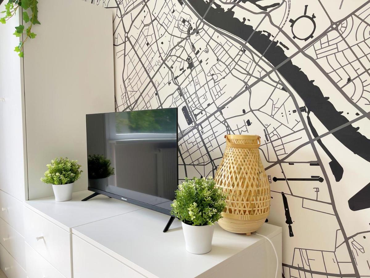 Apartament Batorego 18 - White - 450m Stacja Metra Pola Mokotowskie, 800m Biblioteka Narodowa, 20m Piekny Park Pola Mokotowskie, 800m Do Sgh - Wifi - Smart Tv - Good