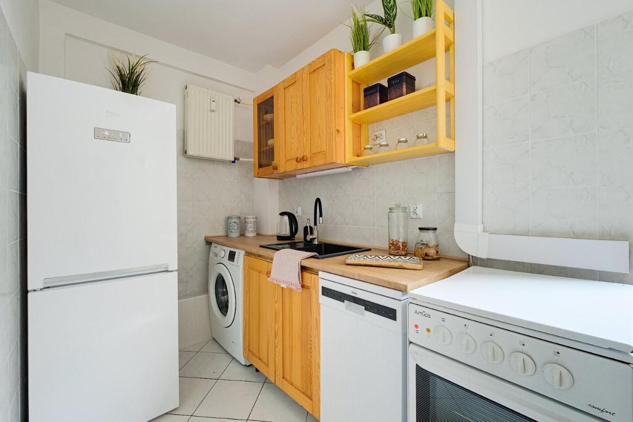 Apartment 2 Bedroom Apt In Heart Of Zgoda 9 Tv70 *