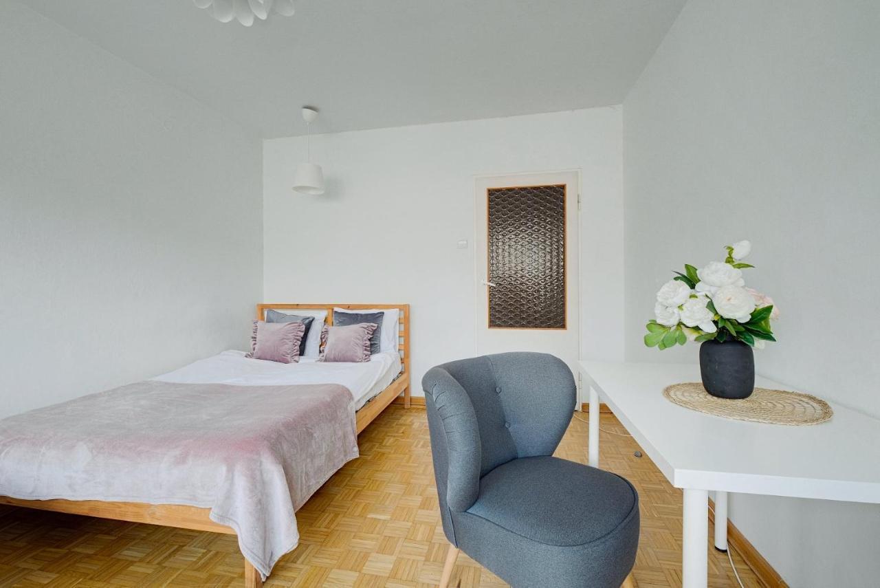 2 Bedroom Apt In Heart Of Zgoda 9 Tv70