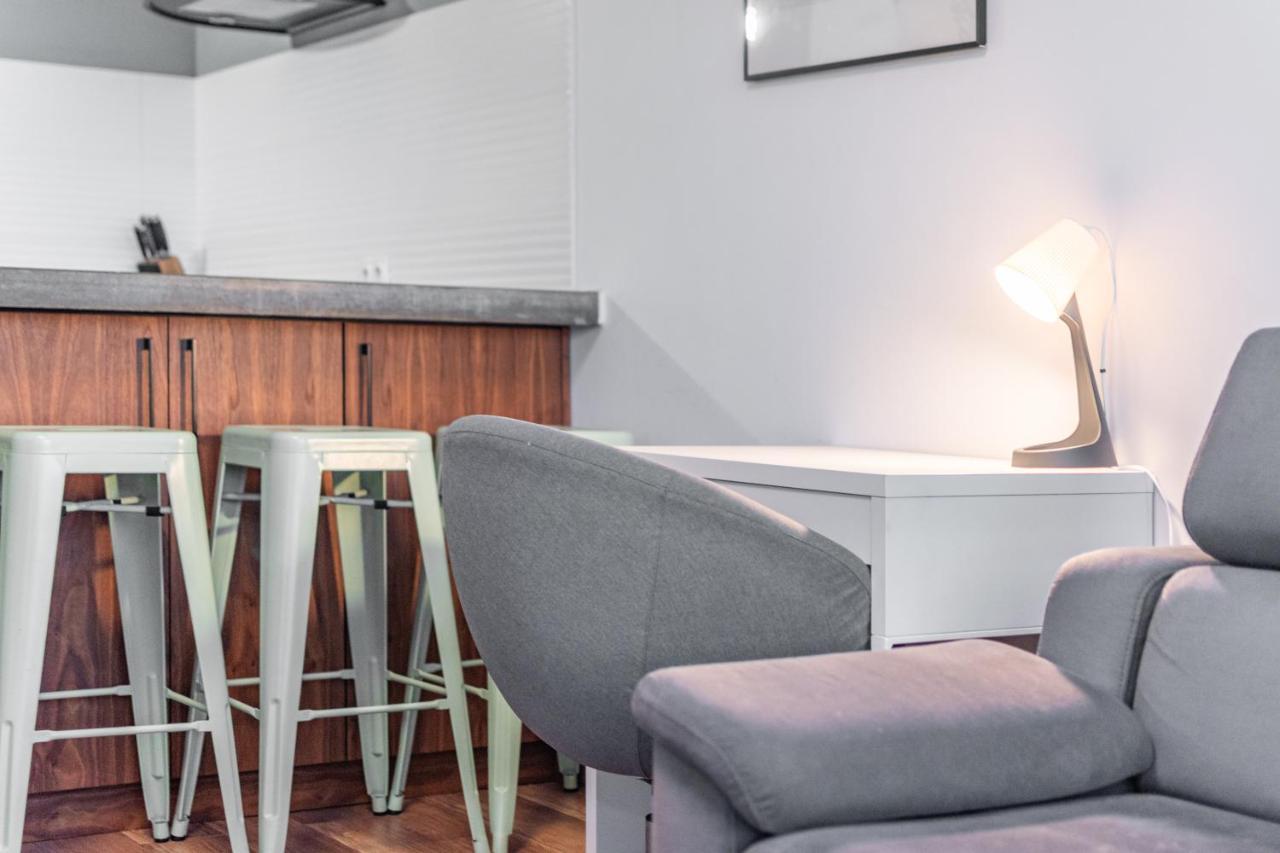 Apartment Zeromskiego 1 *