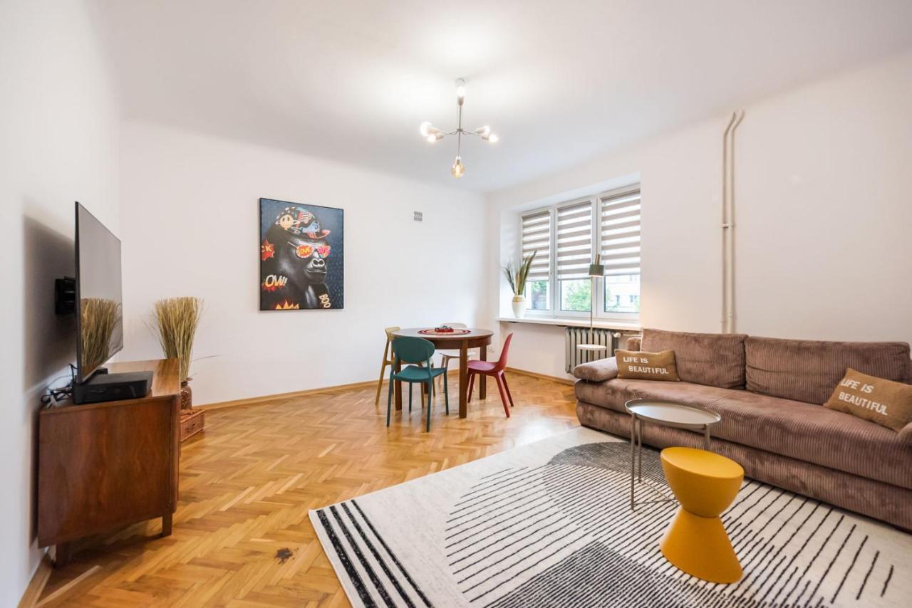 Apartamento Metro Plac Wilsona Etno Varsóvia
