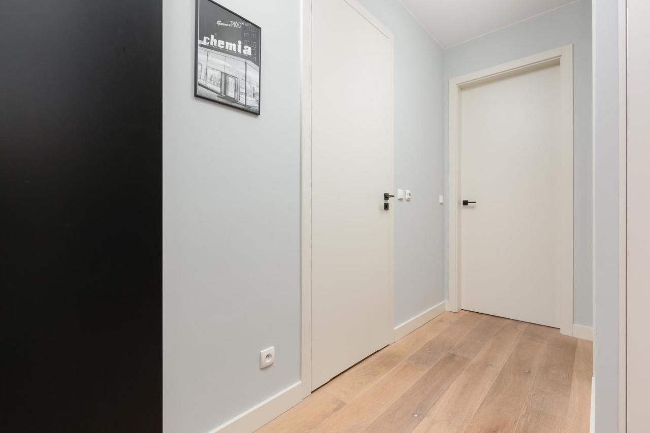 Mokotow Two-bedroom By Renters Apartment