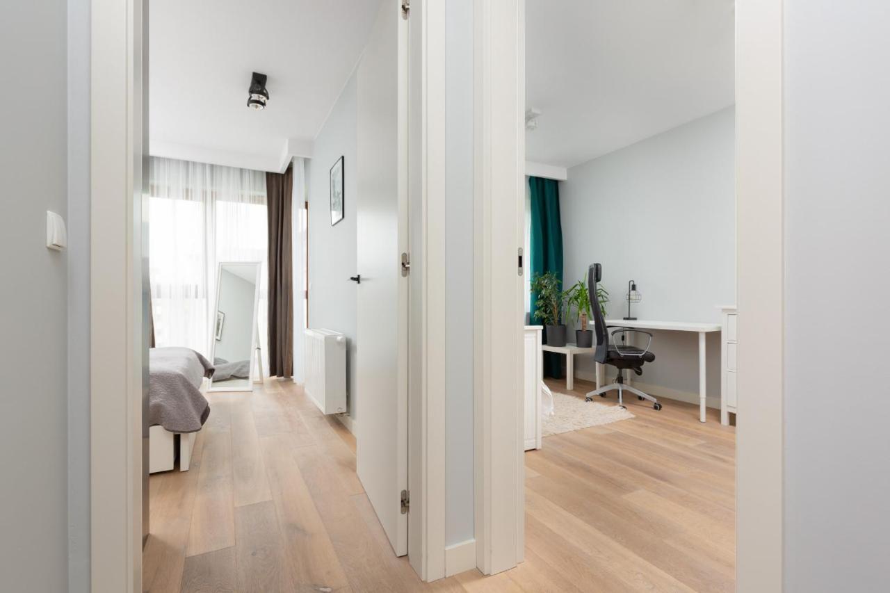 Mokotow Two-bedroom By Renters * Warsaw