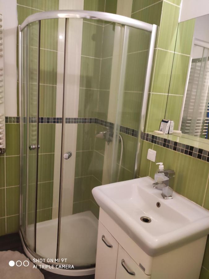 Valda ,pokoje Przy Trasie Torunskiej Privatunterkunft Warschau