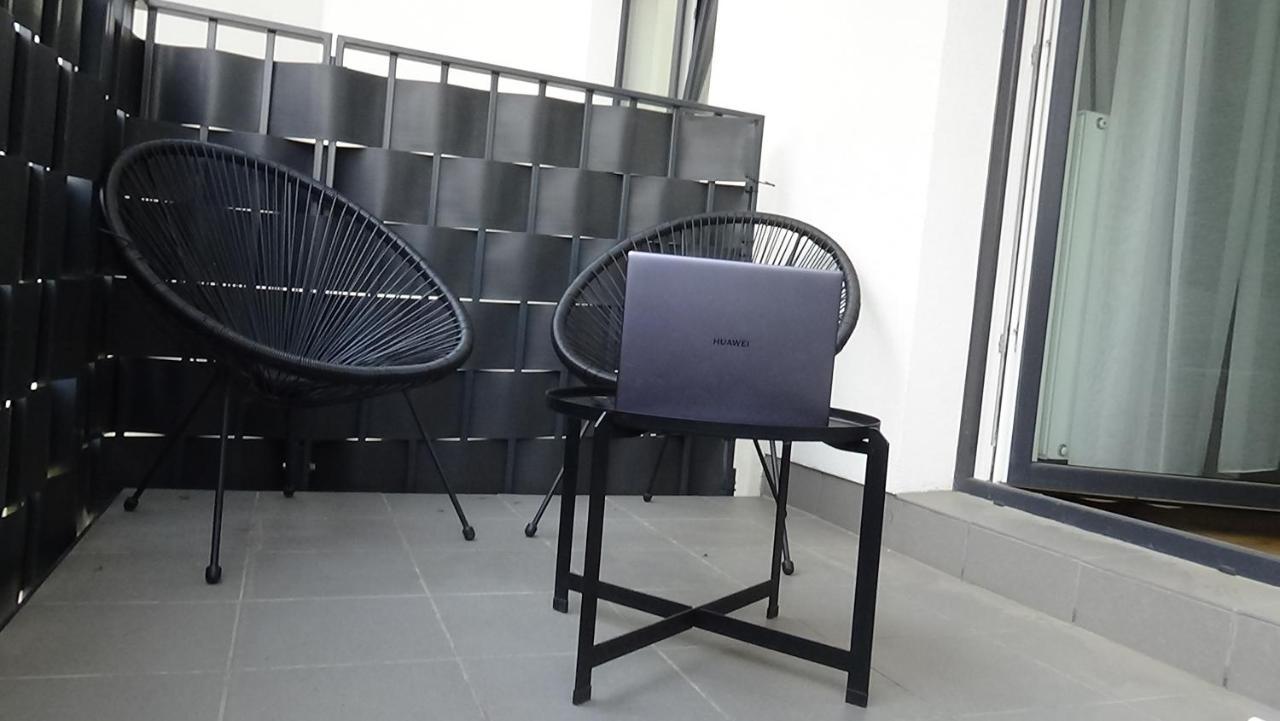 Esperion 7 Days Apartment Warsaw