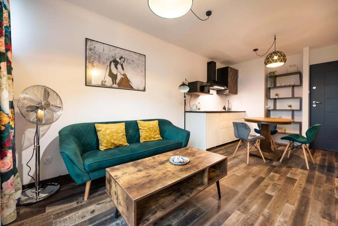 Ogrod Saski Colored Apartment Warsaw