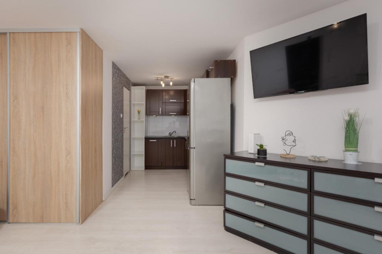 Underground Studio Ochota By Renters Warszawa