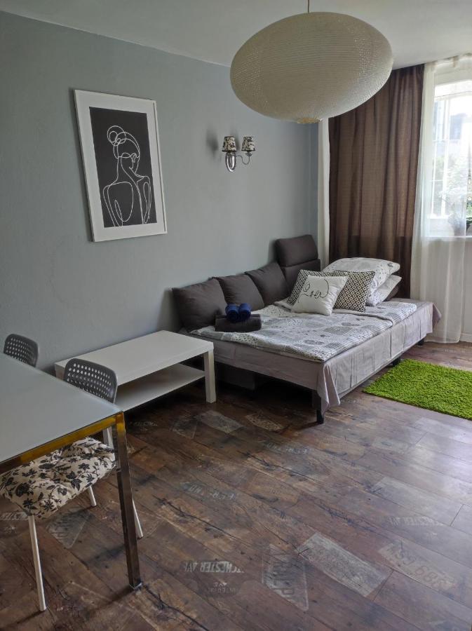 With A Balcony In The Very Center Of Casa de hóspedes *