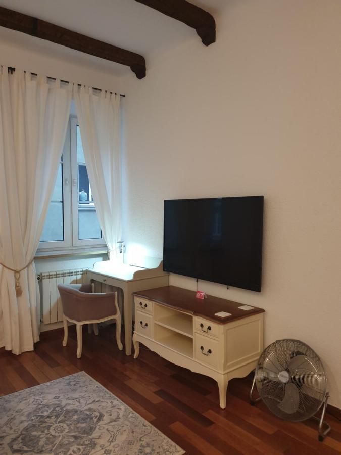 Apartment Old Town Essence *