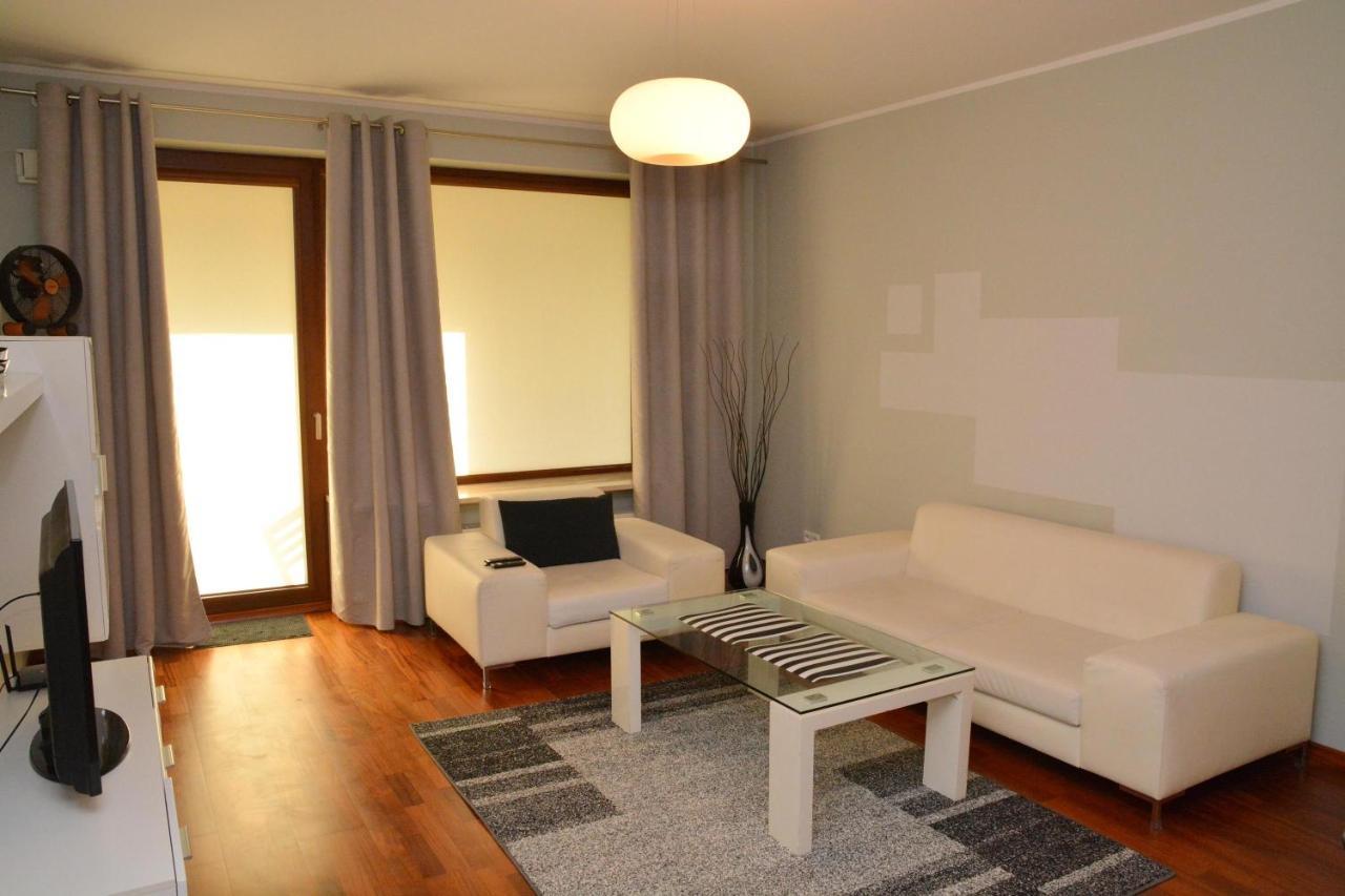 Azyl Apartment