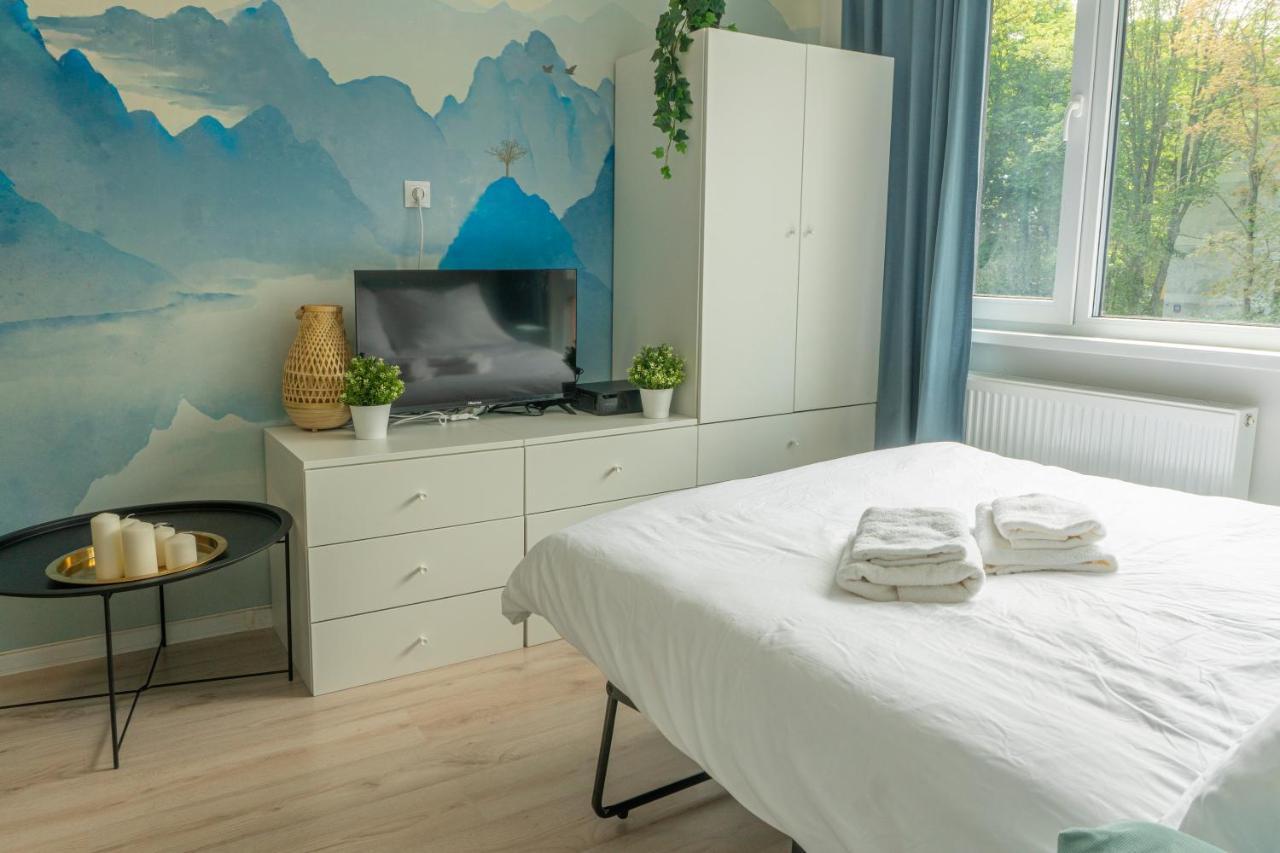 Batorego 18 - Blue - 450m Stacja Metra Pola Mokotowskie, 800m Biblioteka Narodowa, 20m Piekny Park Pola Mokotowskie, 800m Do Sgh - Wifi - Smart Tv - Good * Warschau