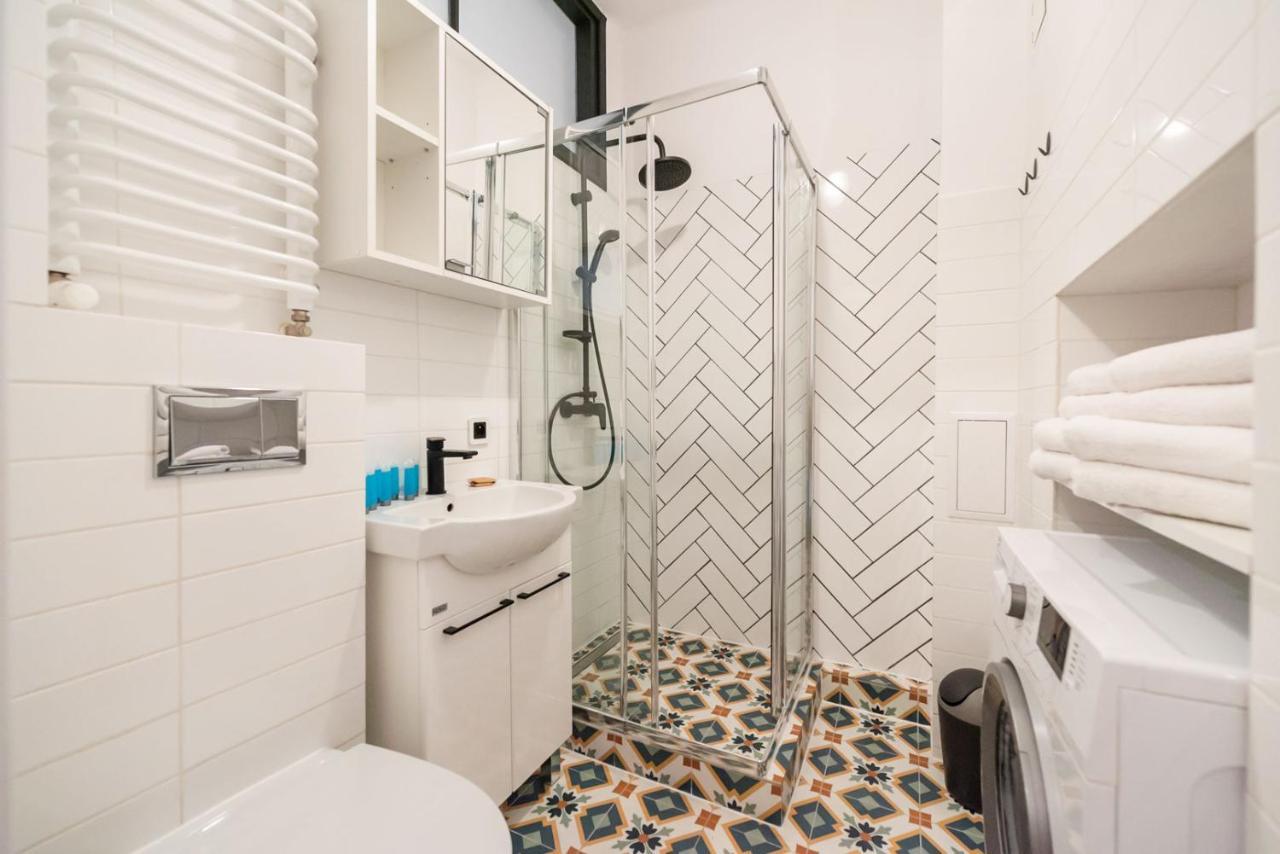 Apartamento Metro Plac Wilsona Etno Varsóvia