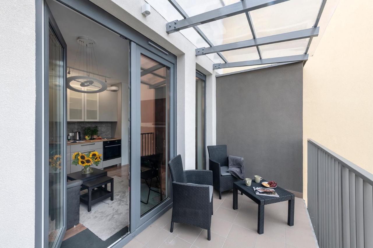 Shortstaypoland Pustelnicka Apartamento *