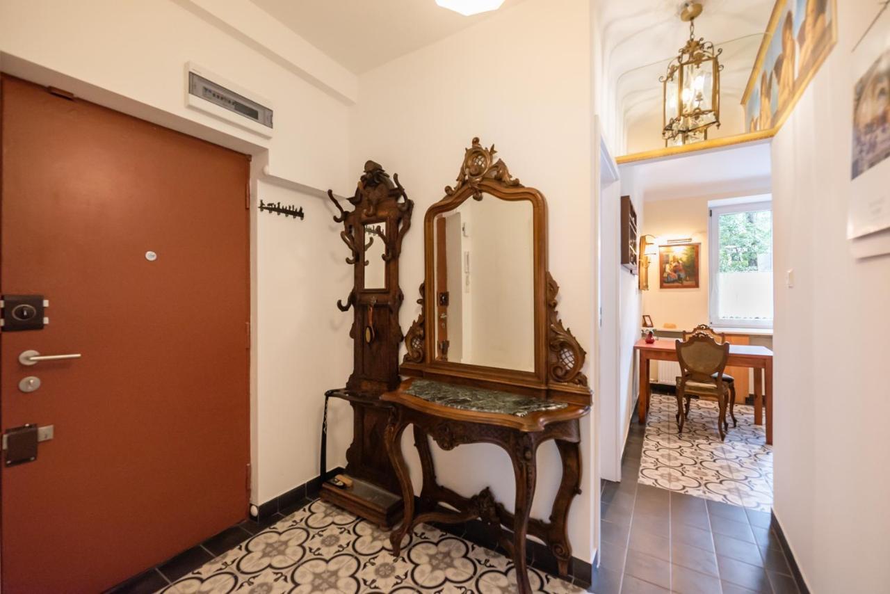 Apartment Downtown Antique Warschau