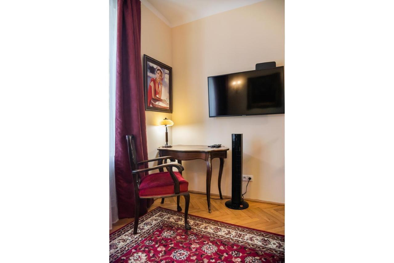Apartment Downtown Antique Warschau