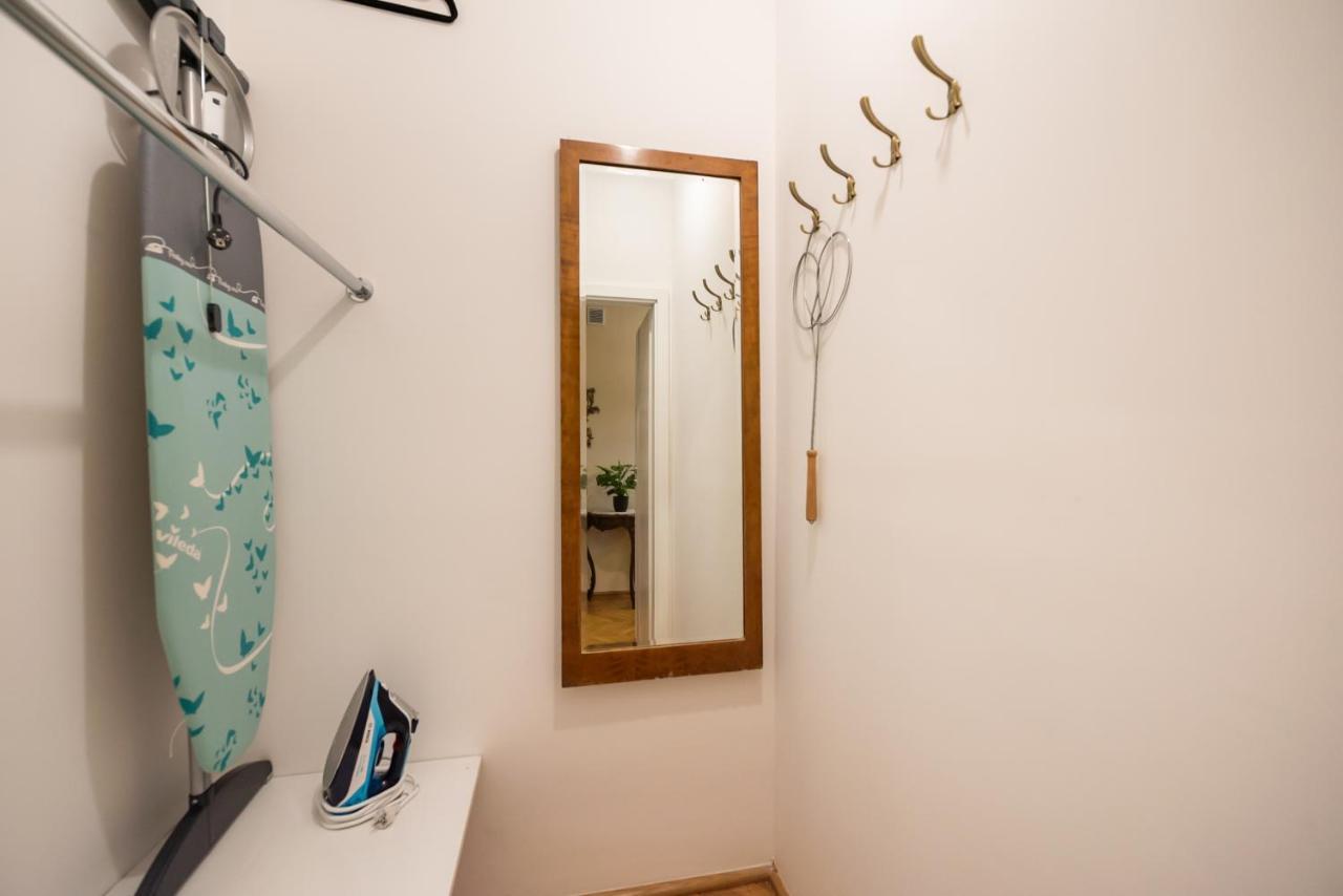 Downtown Antique Apartment Warschau