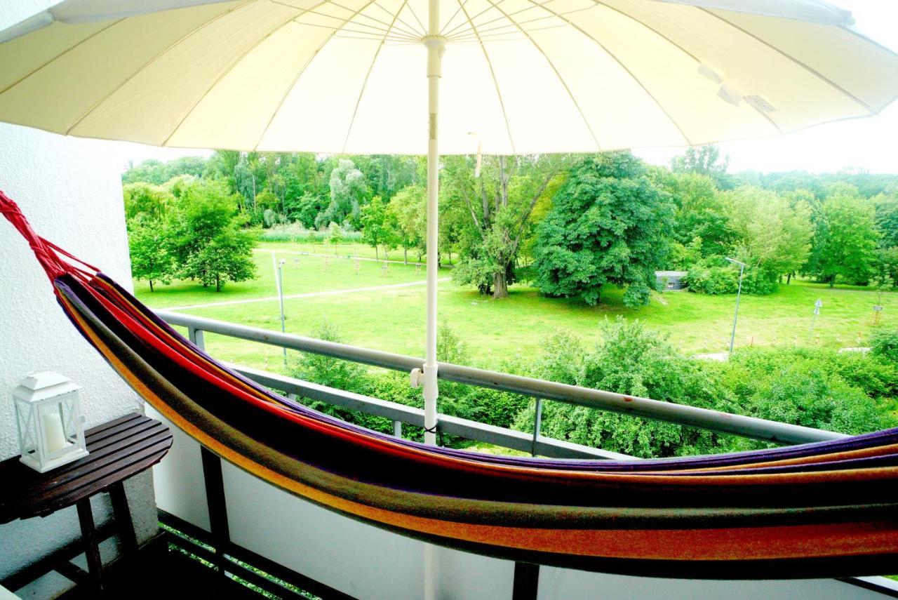 With Park And National Stadion View Private Free Parking Apartment