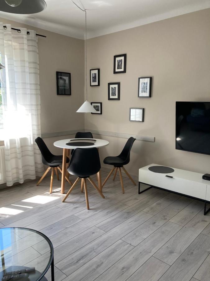 Mlociny Apartment *