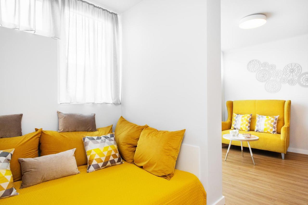 Center By Renters