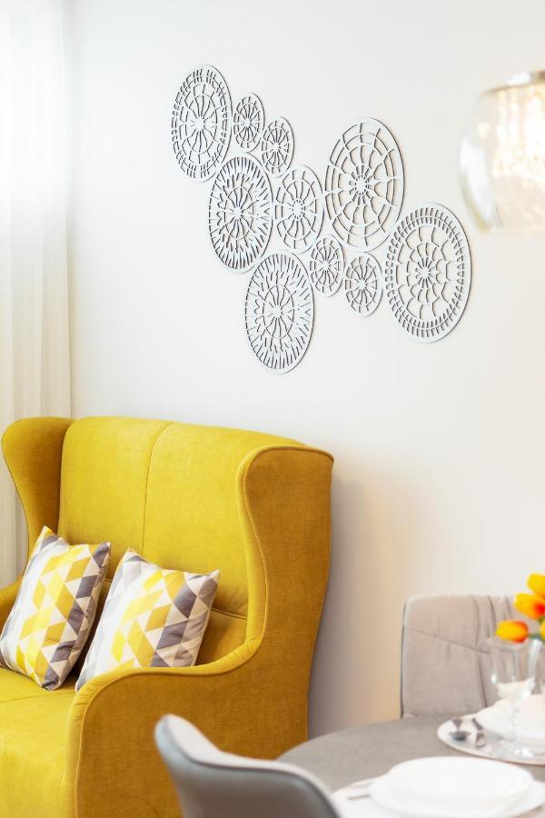 Apartment Center By Renters *