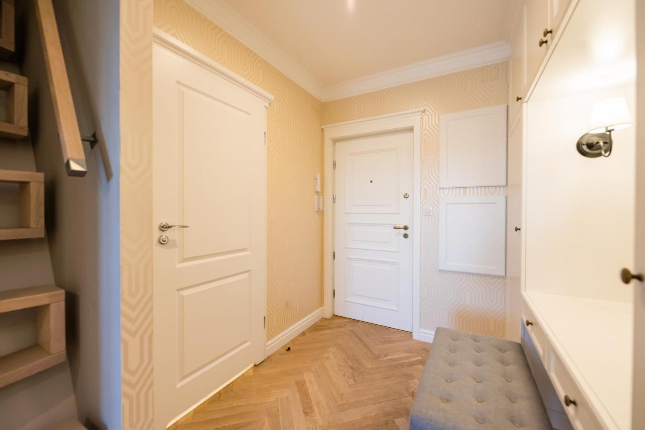 Apartment Lovely In The Heart Of Warsaw