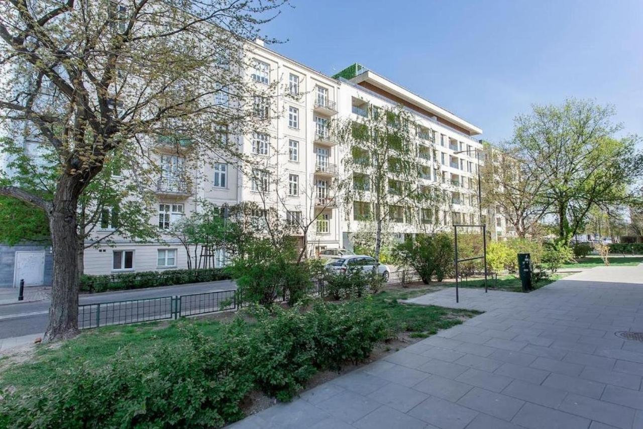 Center/golden Apartments/s20a Apartment *