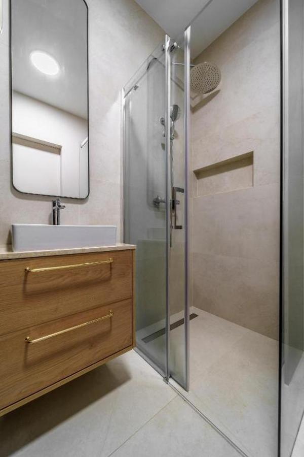 Bright And Cozy-golden Apartments-city Center&s37 Apartment