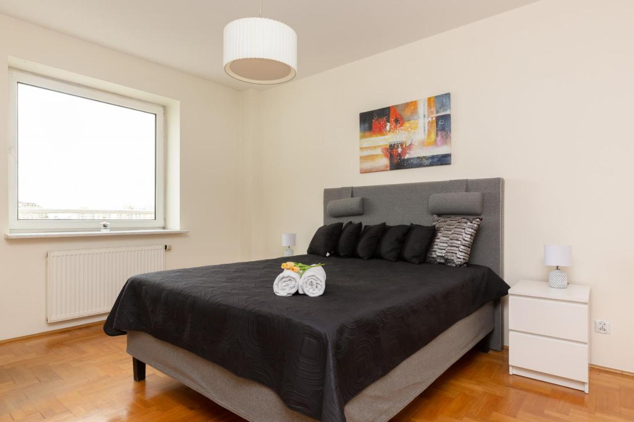 Apartment Aleja Jana Pawla Ii By Renters