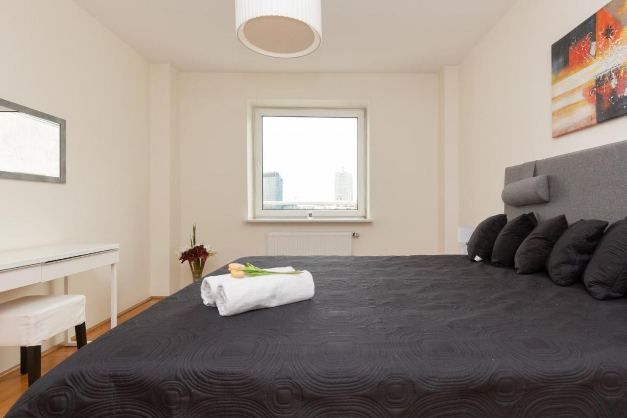 Aleja Jana Pawla Ii By Renters Apartment *
