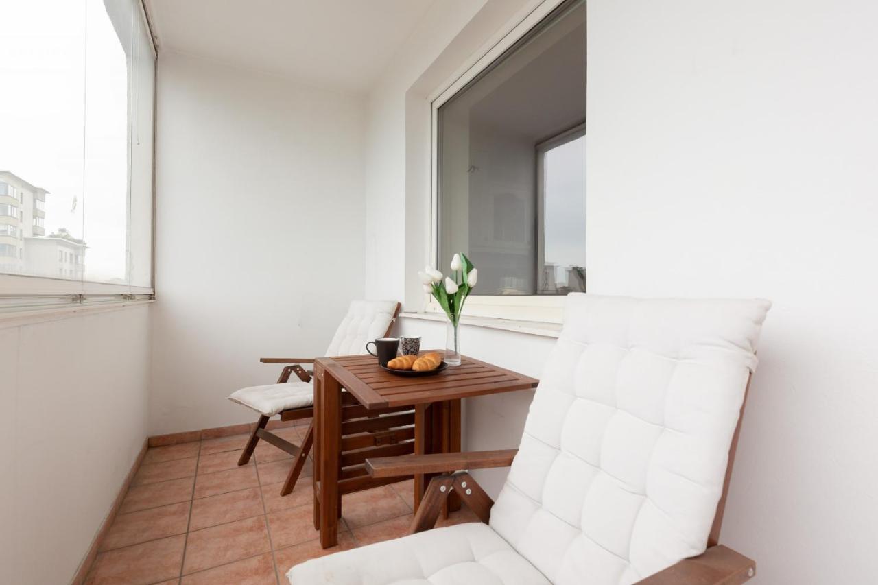 Aleja Jana Pawla Ii By Renters Apartment