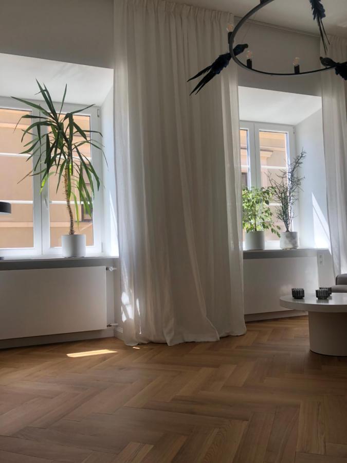 Old Town Square Apartament *