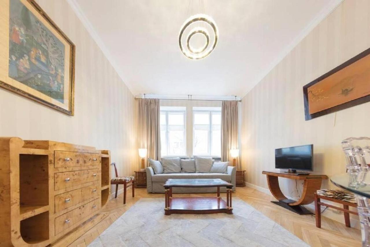 Golden Apartment-central Location-n41a *