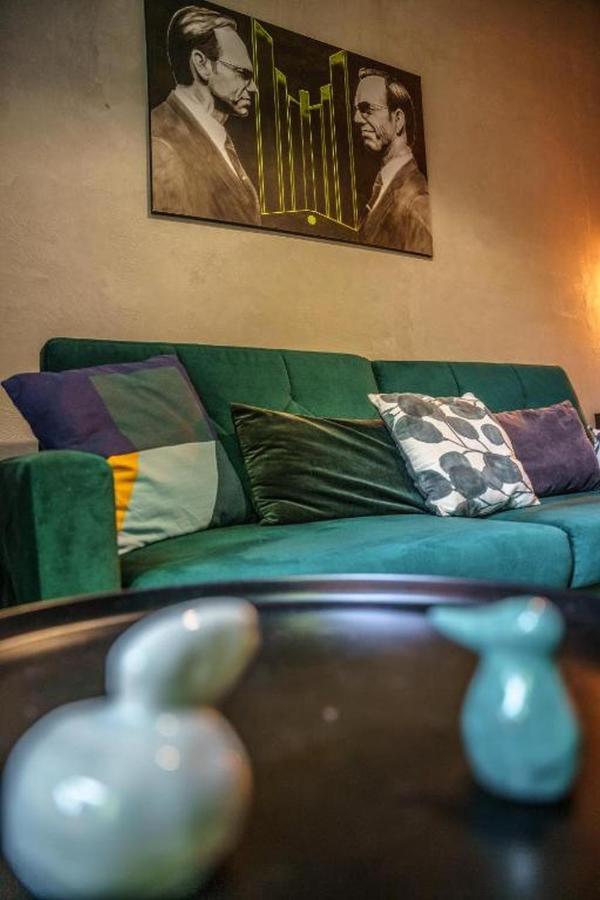 Apartment Cozy And Bright - Golden - Z14-1a *