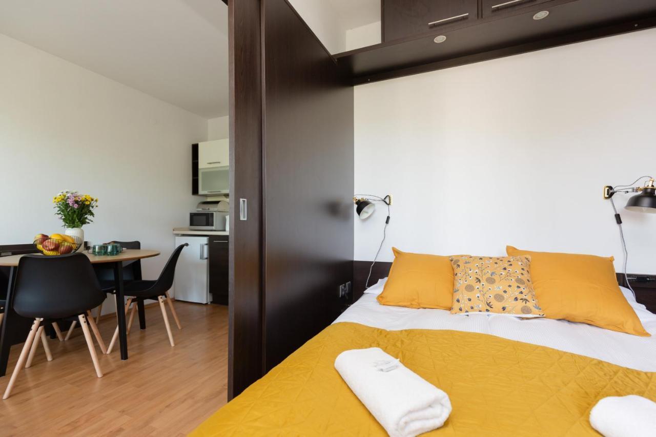 Apartament Cozy With Balcony By Renters