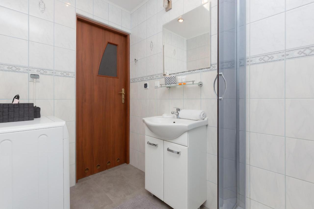 Cozy With Balcony By Renters * Warszawa