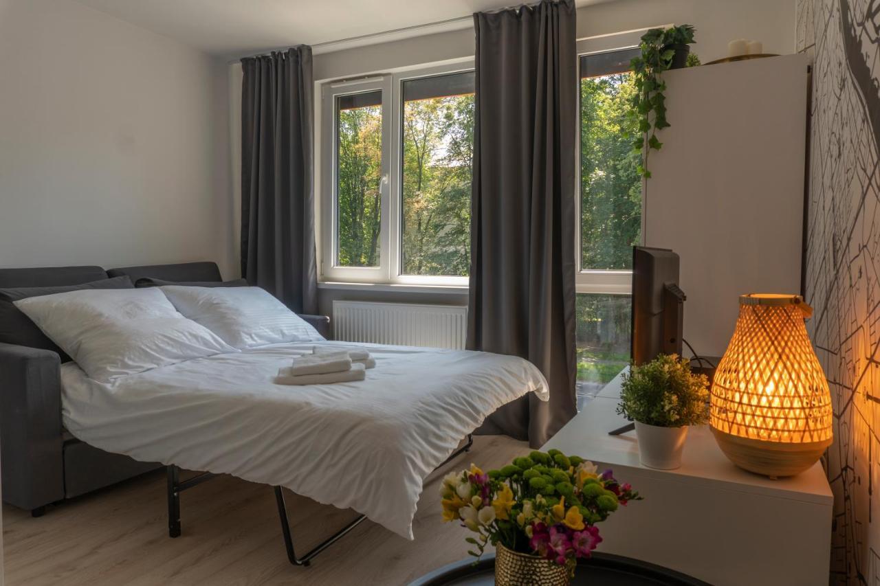 Apartament Batorego 18 - White - 450m Stacja Metra Pola Mokotowskie, 800m Biblioteka Narodowa, 20m Piekny Park Pola Mokotowskie, 800m Do Sgh - Wifi - Smart Tv - Good Warszawa