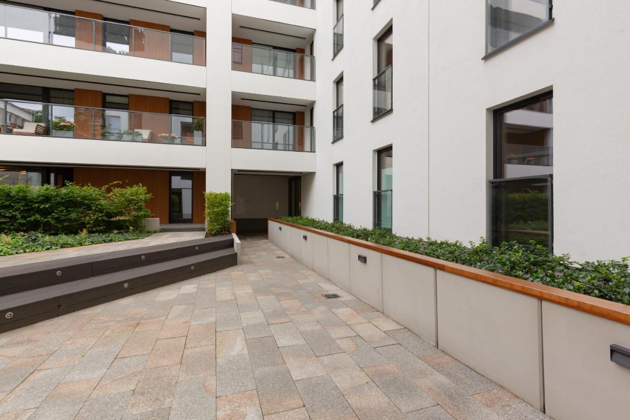 Lazienki Park By Renters Prestige Apartamento Varsóvia