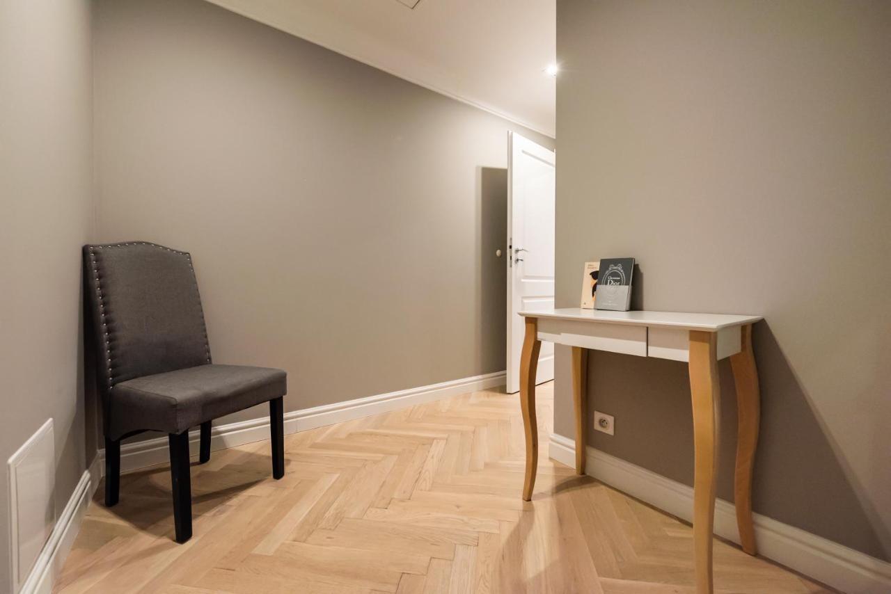 Apartment Lovely In The Heart Of