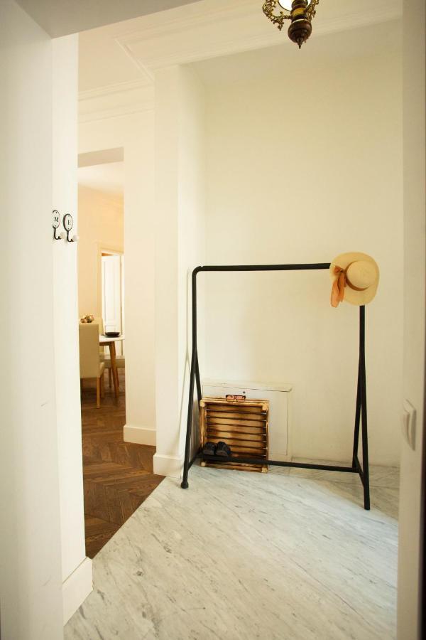 Center - Golden - Dobr11a Apartment *