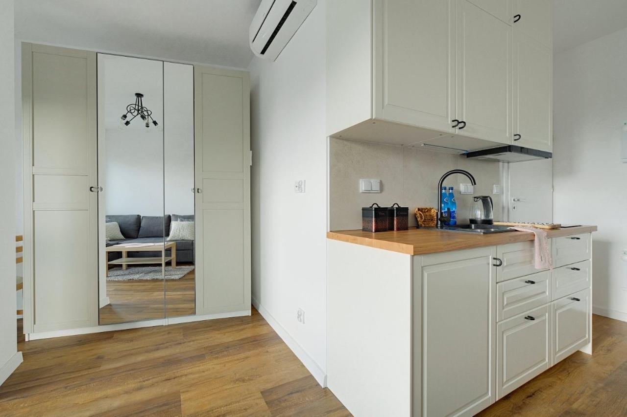 White Studio Targowa 10 Apartment Warsaw