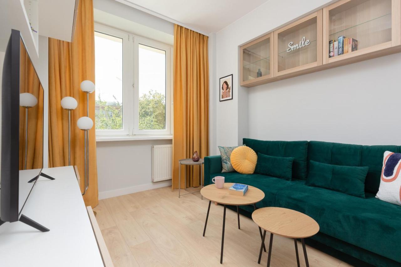Apartment Karolkowa By Renters Warsaw