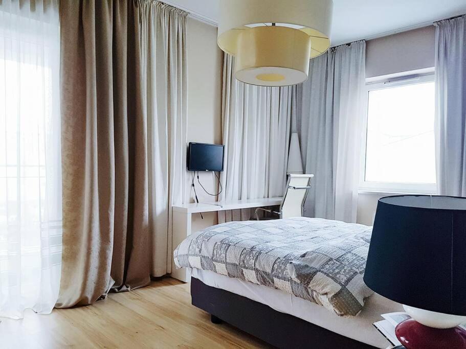 King Size * Warsaw