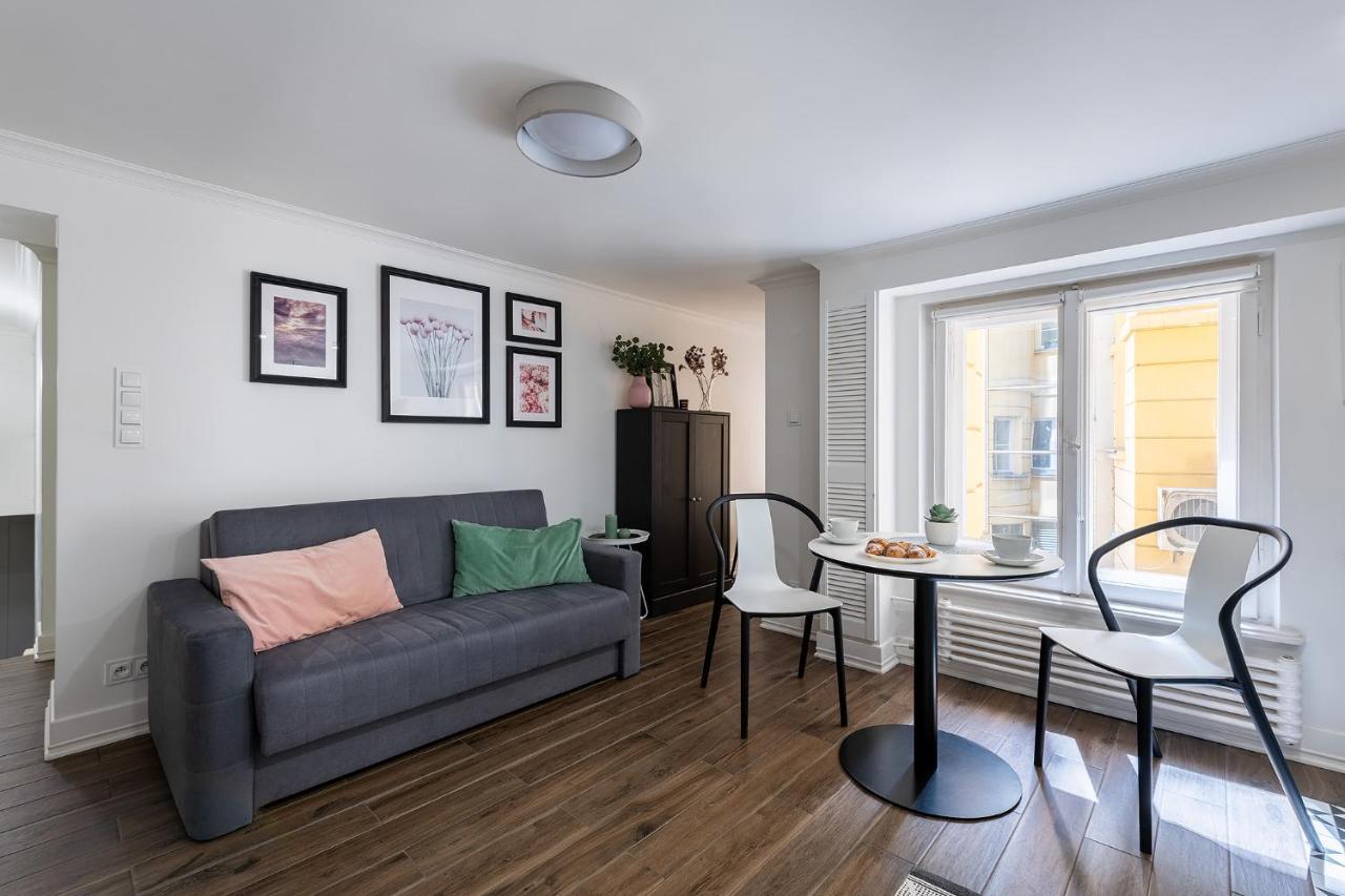 Apartment Krakowskie Przedmiescie 19: Royal Proximity Warsaw