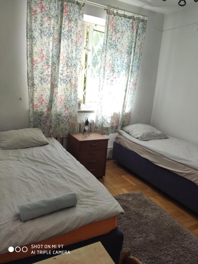 Popularna Guest Guest house *