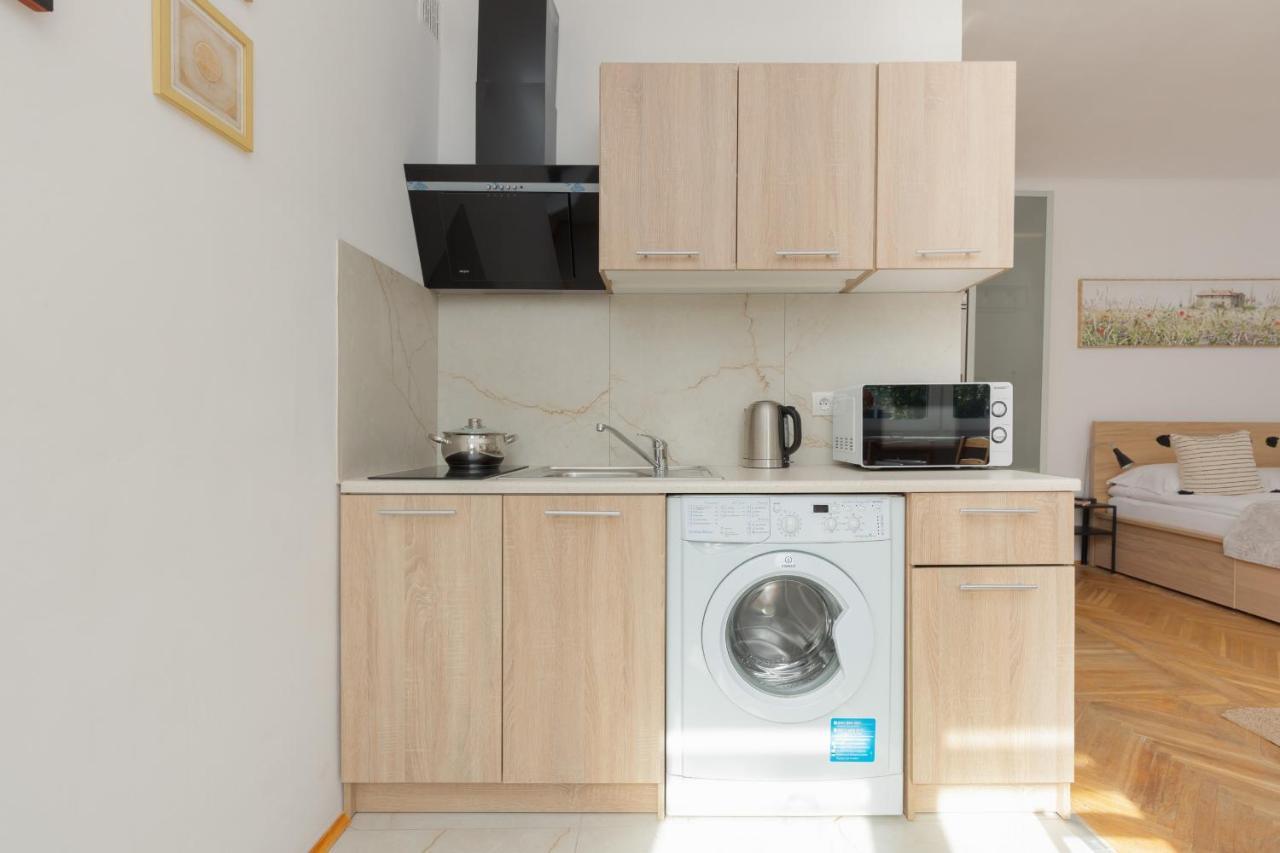 Cozy Studio In The Heart Of Warsaw, Elektoralna By Renters Căn hộ