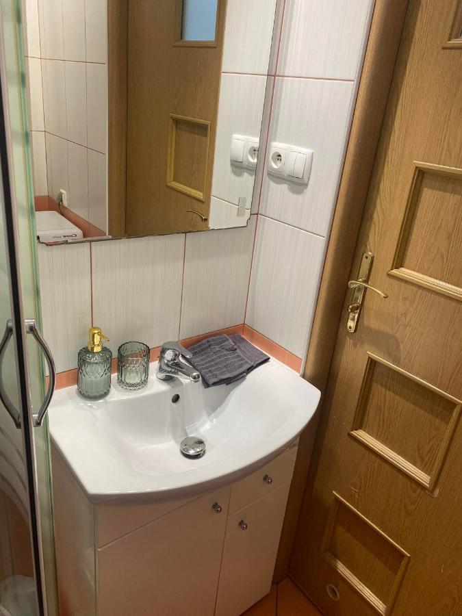 Apartament *